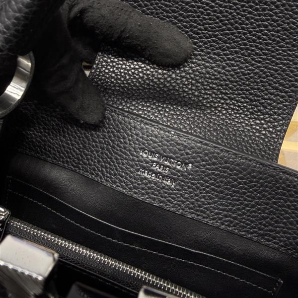 2026120185549400 270